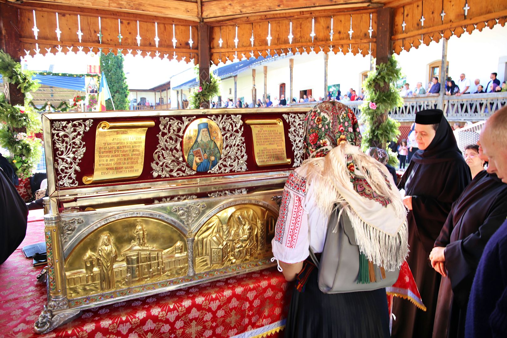 Tăierea Capului Sfântului Ioan Botezătorul: Doi ierarhi au fost prezenți la hramul Mănăstirii Secu
