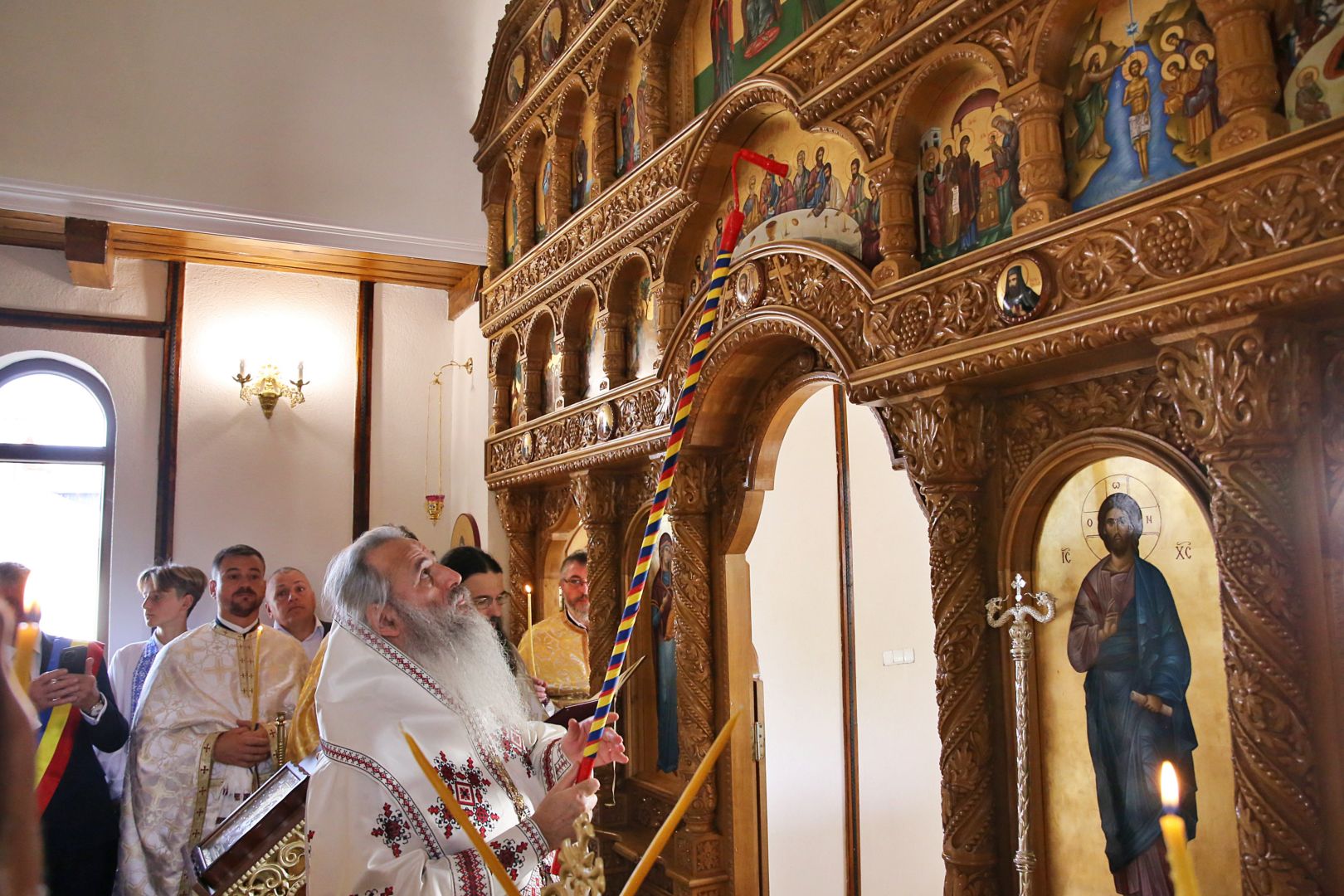 Biserica filiei Broșteni – Băbiceni a primit veșmântul cel nou al sfințirii