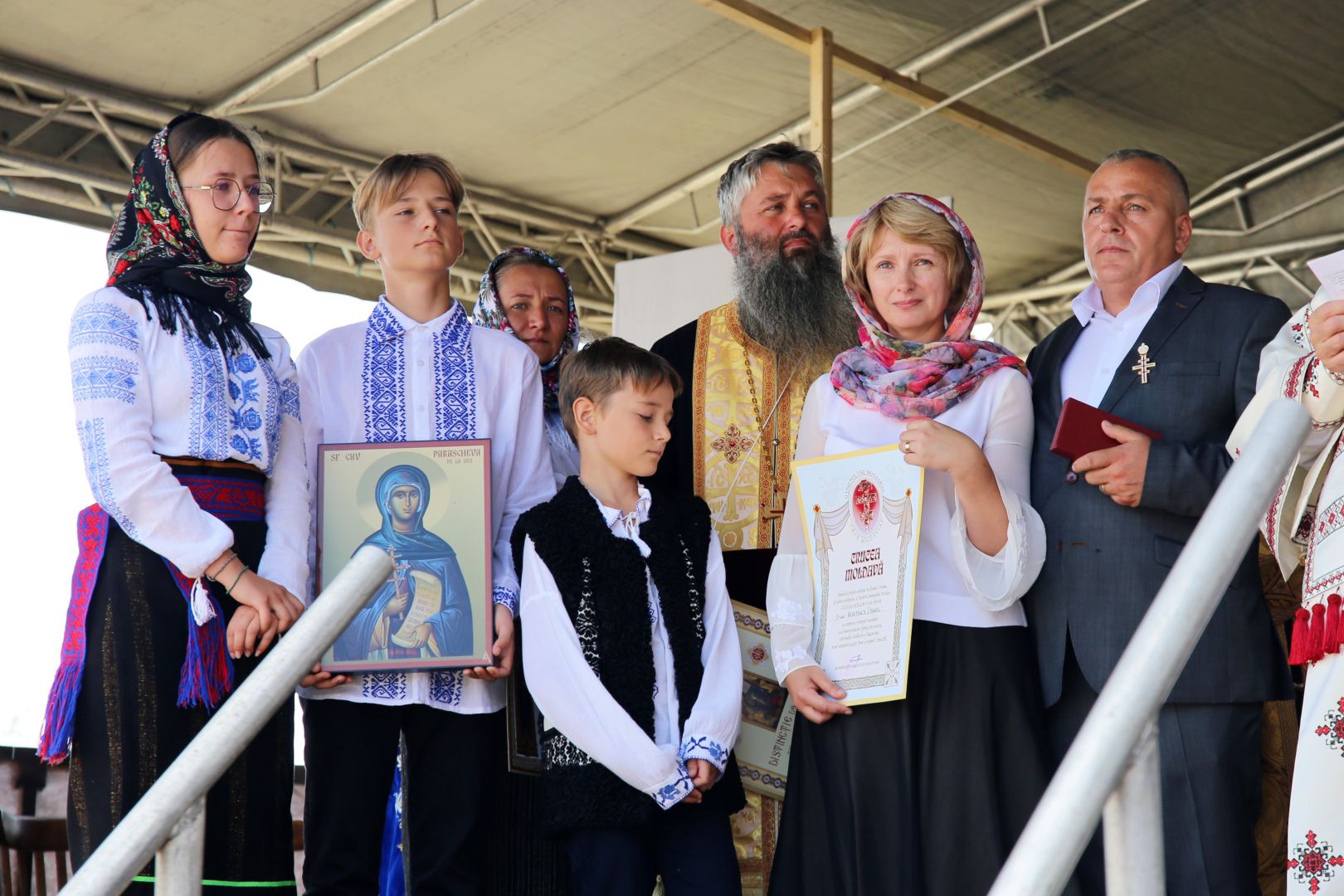 Biserica filiei Broșteni – Băbiceni a primit veșmântul cel nou al sfințirii