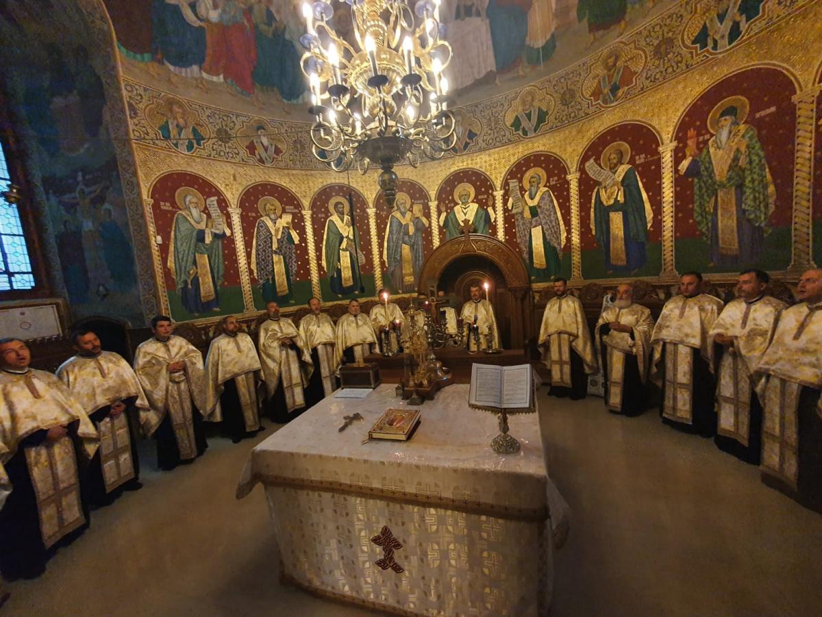 Sărbătoare la hramul Bisericii „Precista Mare” din Roman