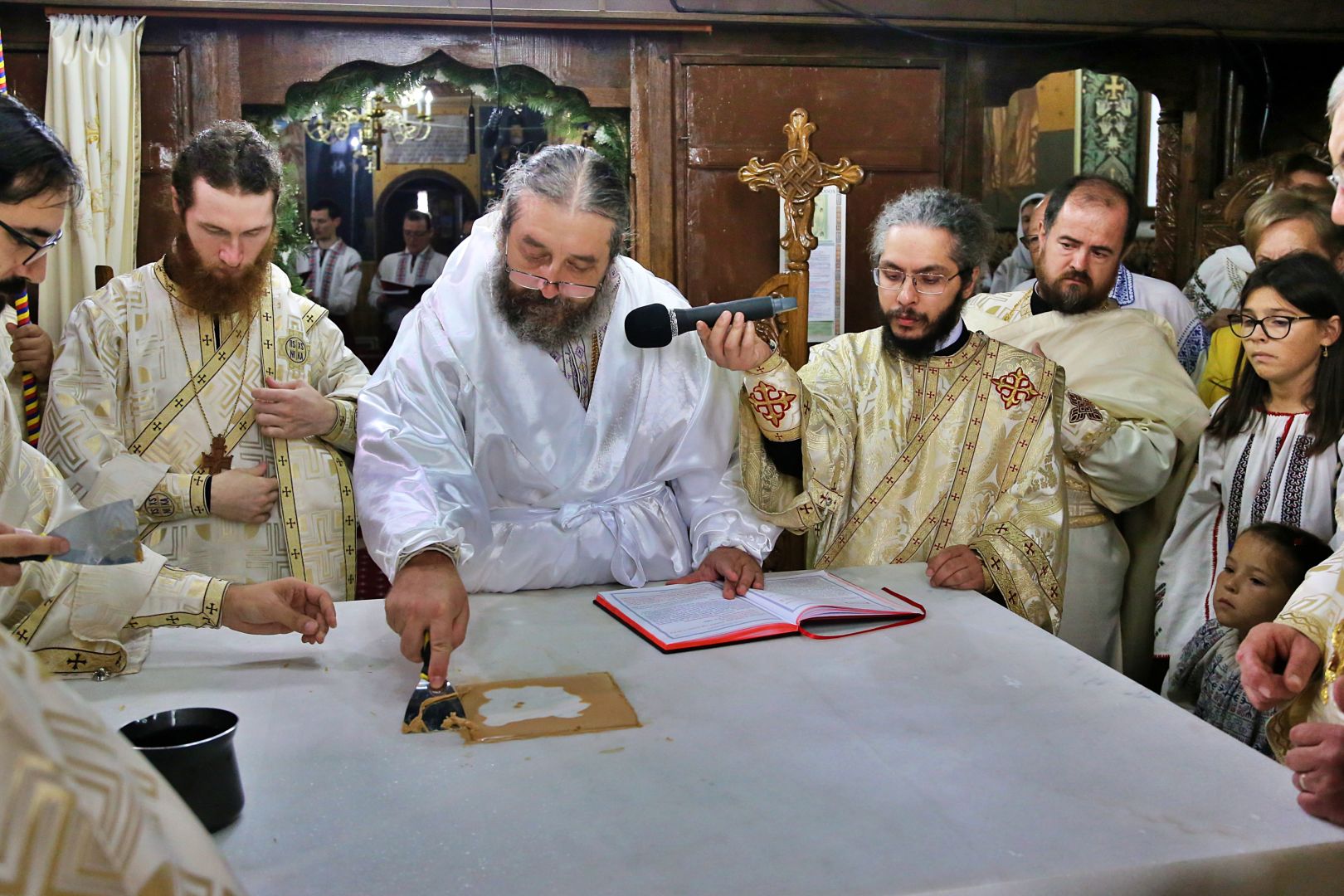 Biserica din Bălțătești, care datează din anul 1872, a fost resfințită de PS Nichifor Botoșăneanul