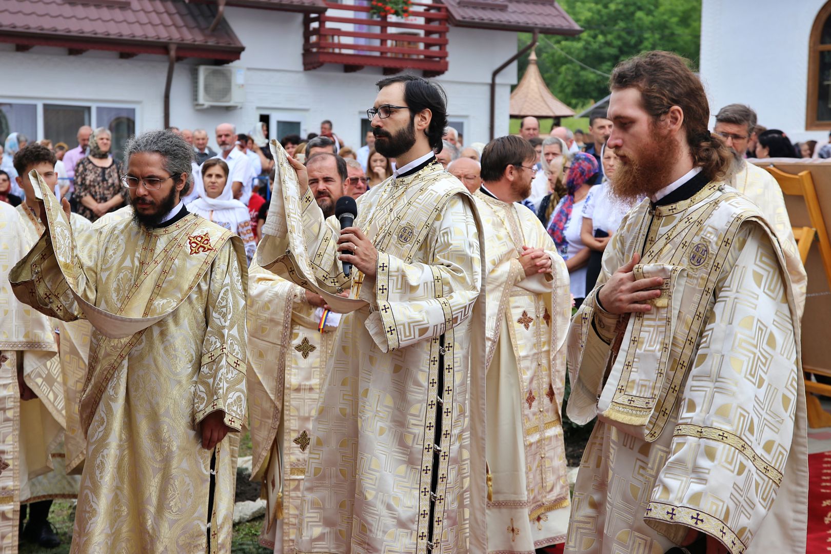 Biserica din Bălțătești, care datează din anul 1872, a fost resfințită de PS Nichifor Botoșăneanul