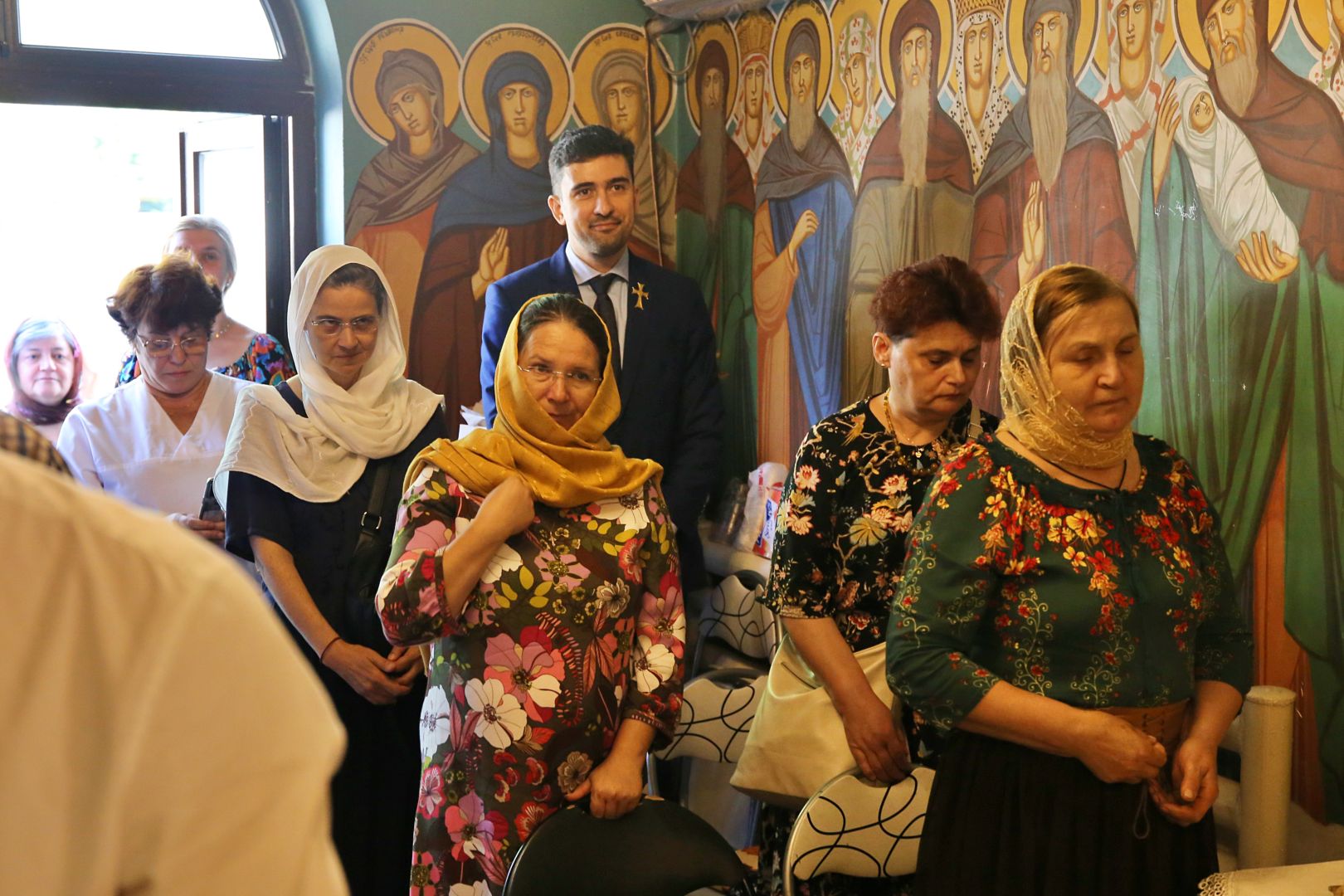 Mamele de la Maternitatea „Elena Doamna” din Iași au fost vizitate de PS Nichifor Botoșăneanul