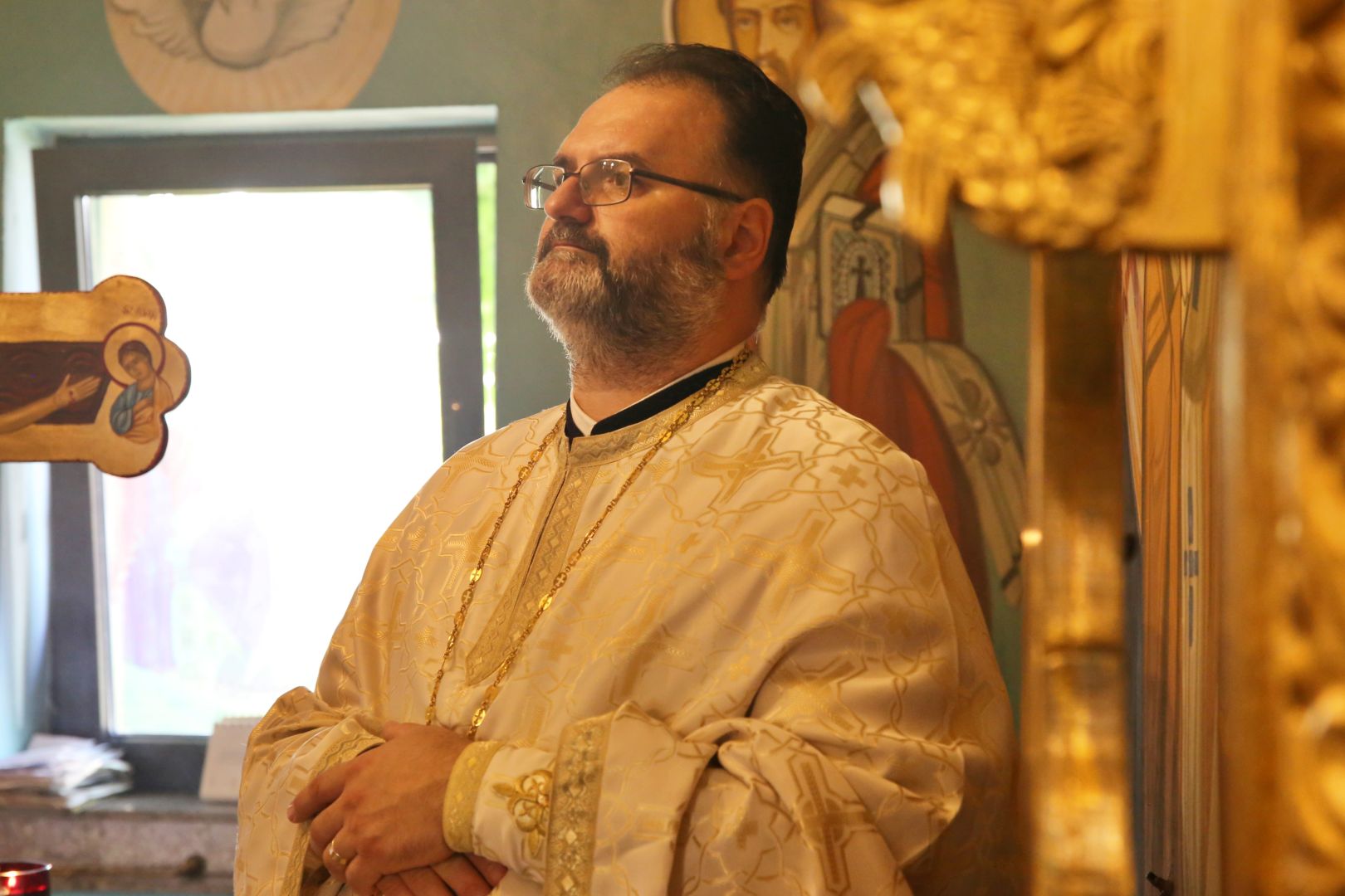 Mamele de la Maternitatea „Elena Doamna” din Iași au fost vizitate de PS Nichifor Botoșăneanul