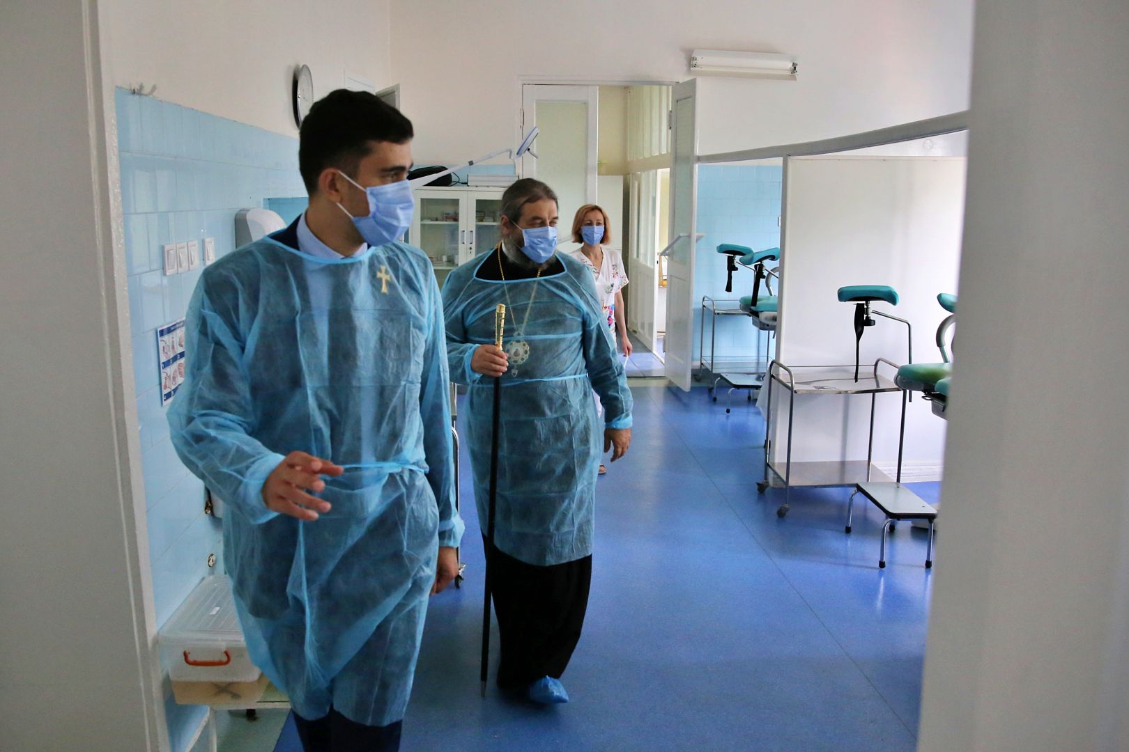 Mamele de la Maternitatea „Elena Doamna” din Iași au fost vizitate de PS Nichifor Botoșăneanul