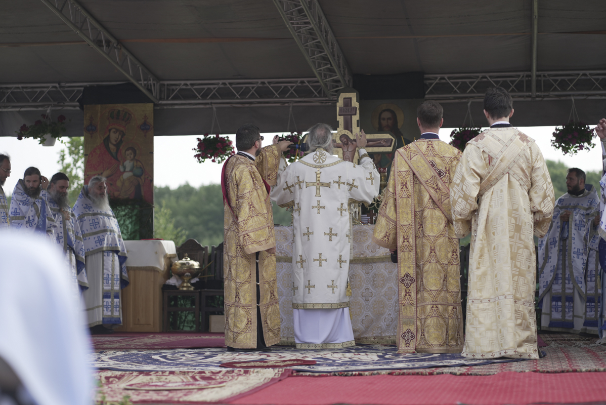 Biserica Schitului Braniște a fost sfințită: „Da, noi suntem zidirea lui Dumnezeu”