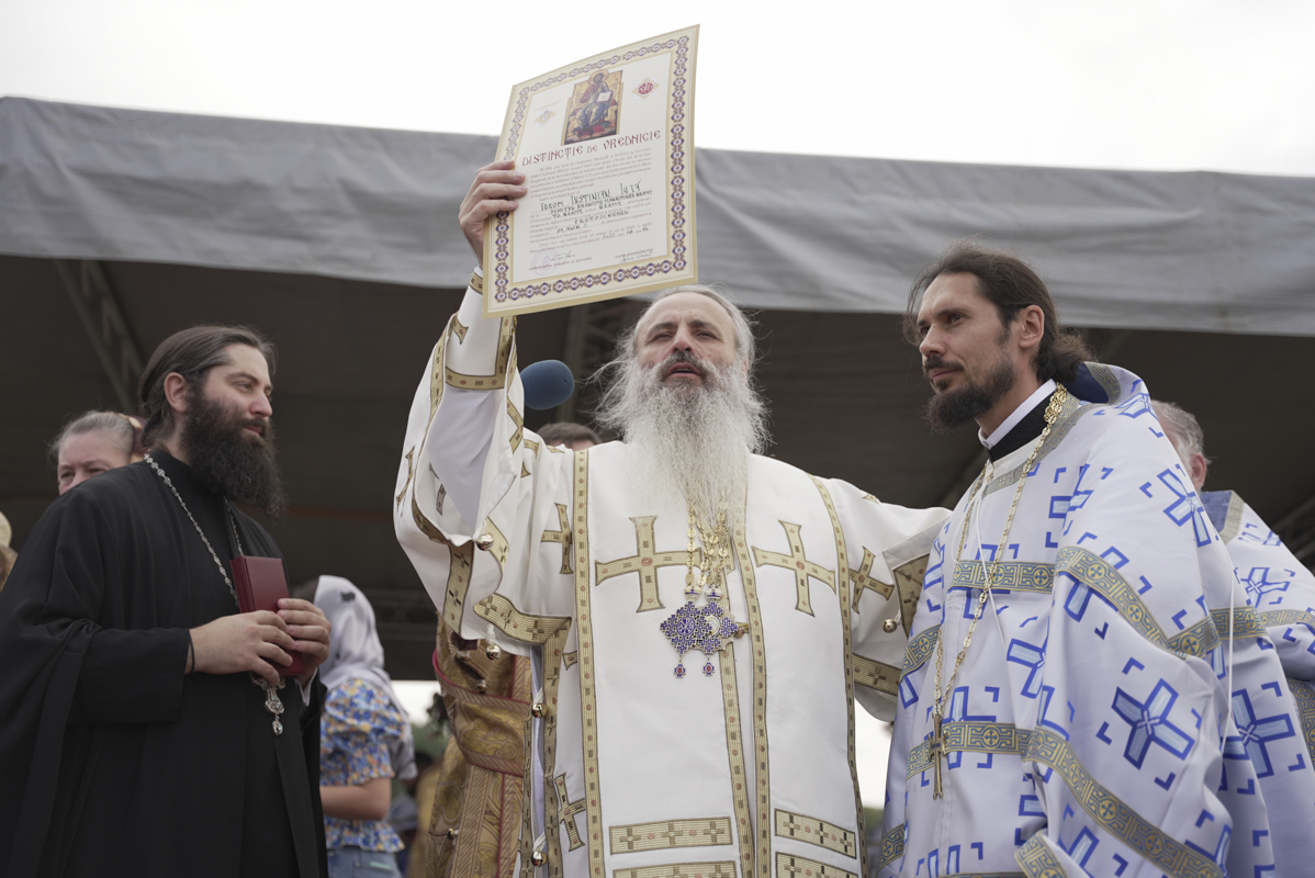 Biserica Schitului Braniște a fost sfințită: „Da, noi suntem zidirea lui Dumnezeu”