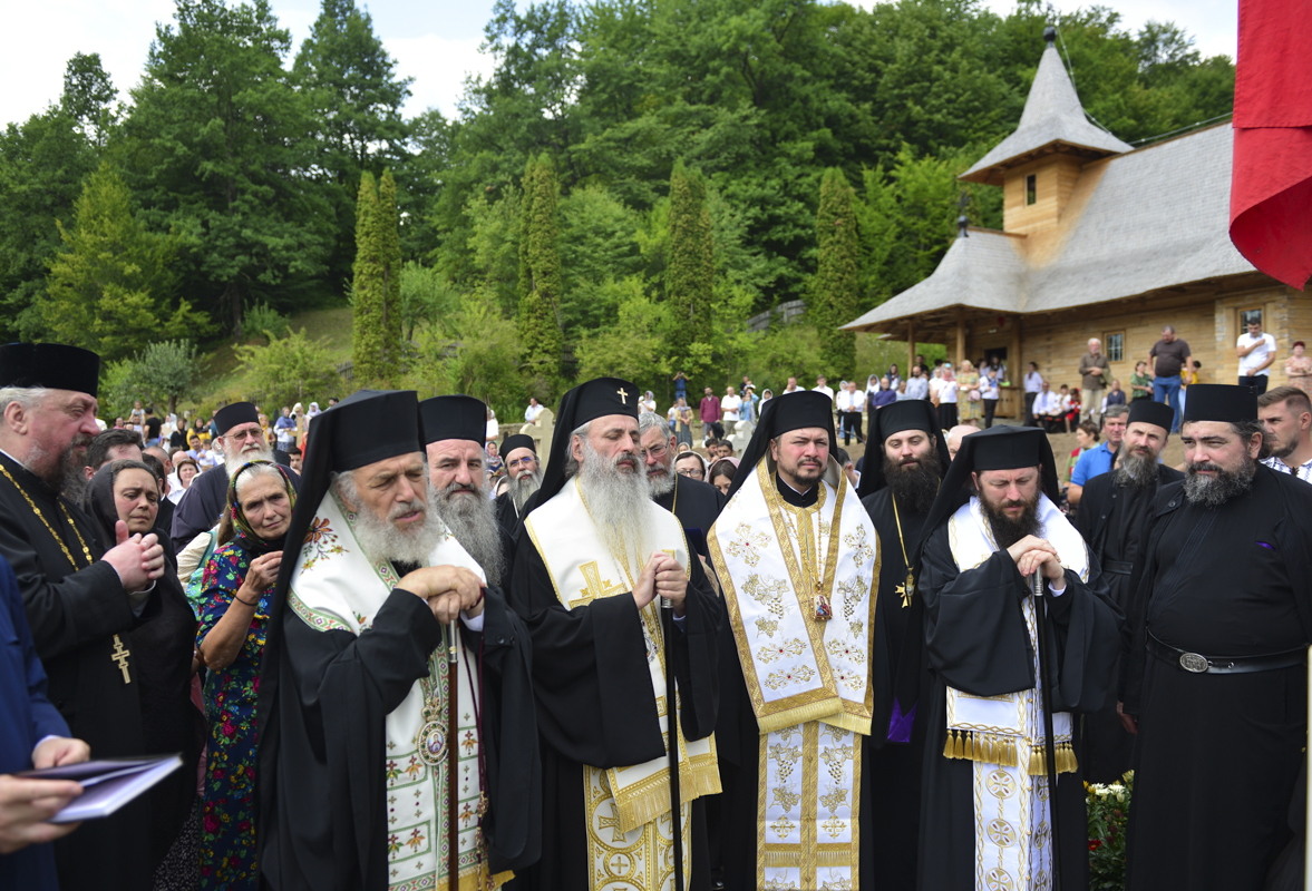 Liturghii arhierești, în cinstea Sfintei Cuvioase Teodora de la Sihla: „Ce este viața de rugăciune?”