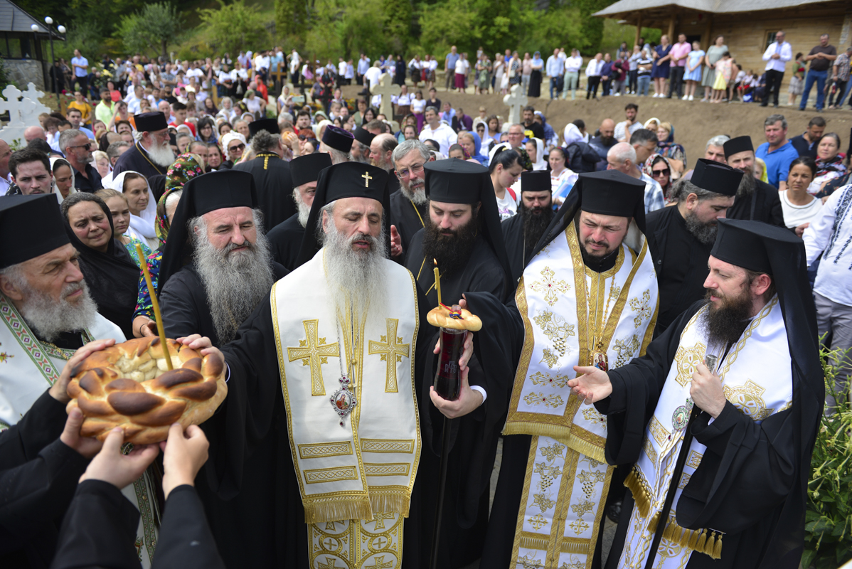 Liturghii arhierești, în cinstea Sfintei Cuvioase Teodora de la Sihla: „Ce este viața de rugăciune?”