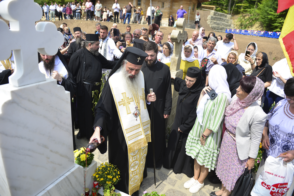 Liturghii arhierești, în cinstea Sfintei Cuvioase Teodora de la Sihla: „Ce este viața de rugăciune?”