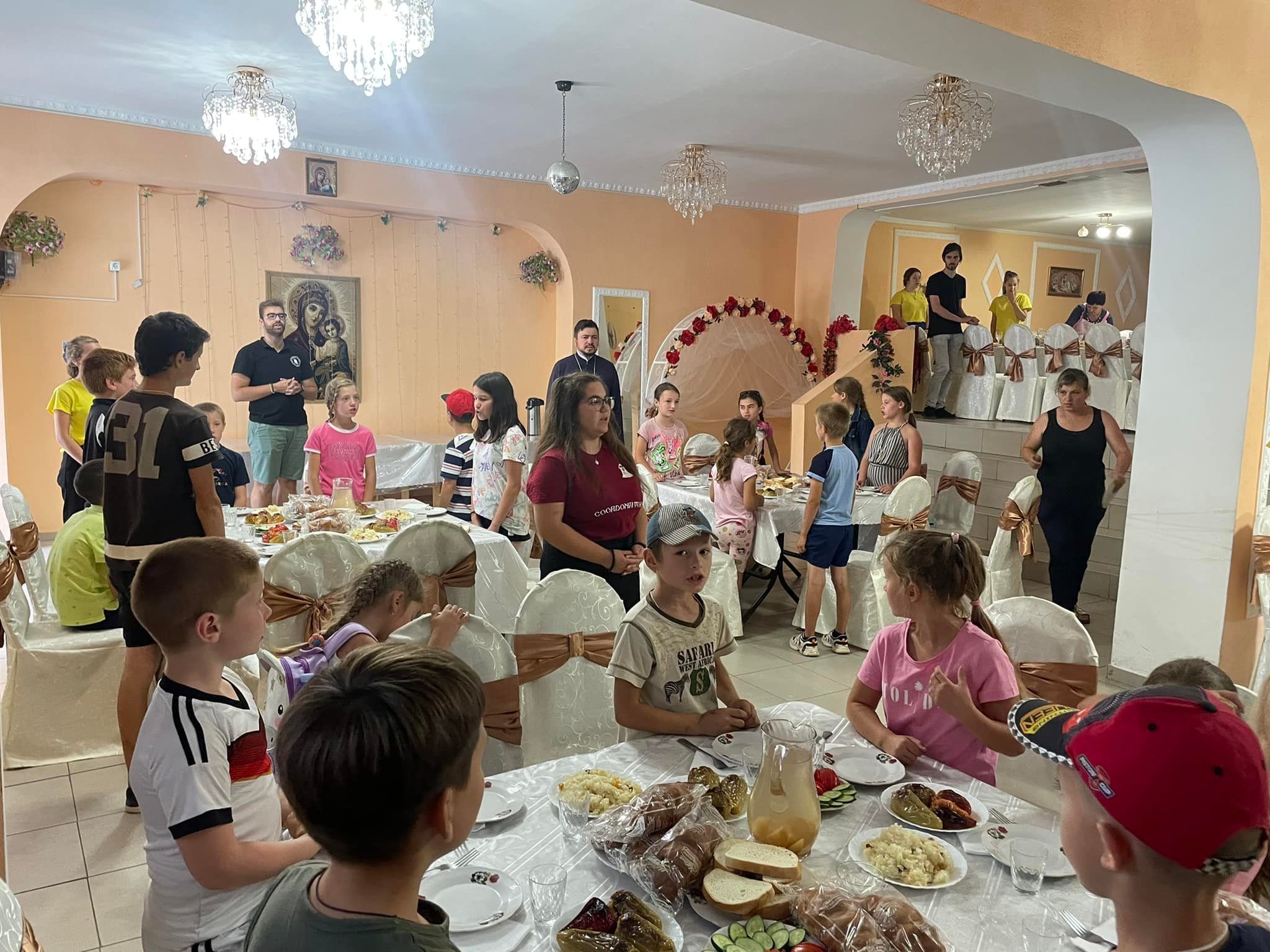 Tabăra din pridvorul satului în Parohia Taraclia de Salcie