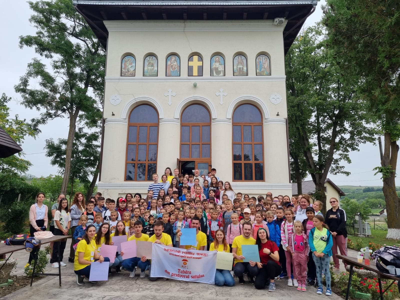 Proiectul Tabăra din pridvorul satului în viața tinerilor Proiectul Tabăra din pridvorul satului în viața tinerilor