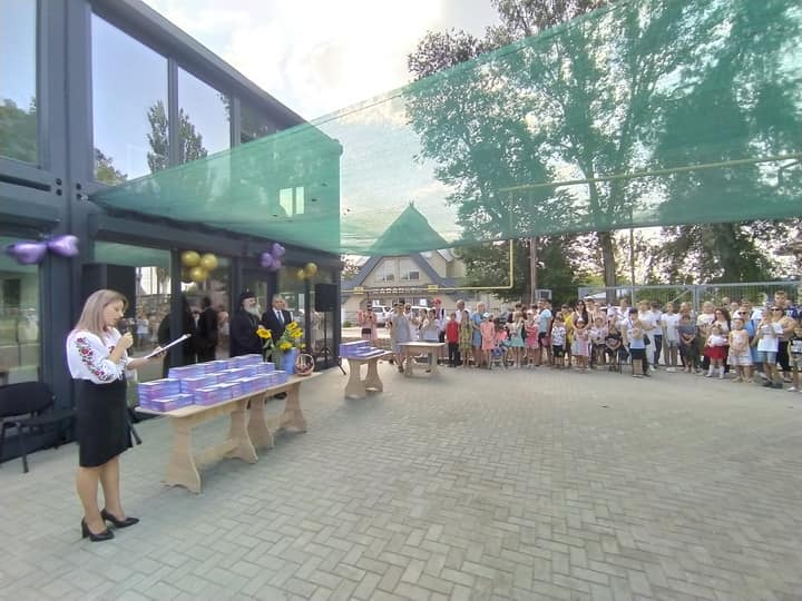 Tablete pentru copiii ucraineni refugiați la Bălți