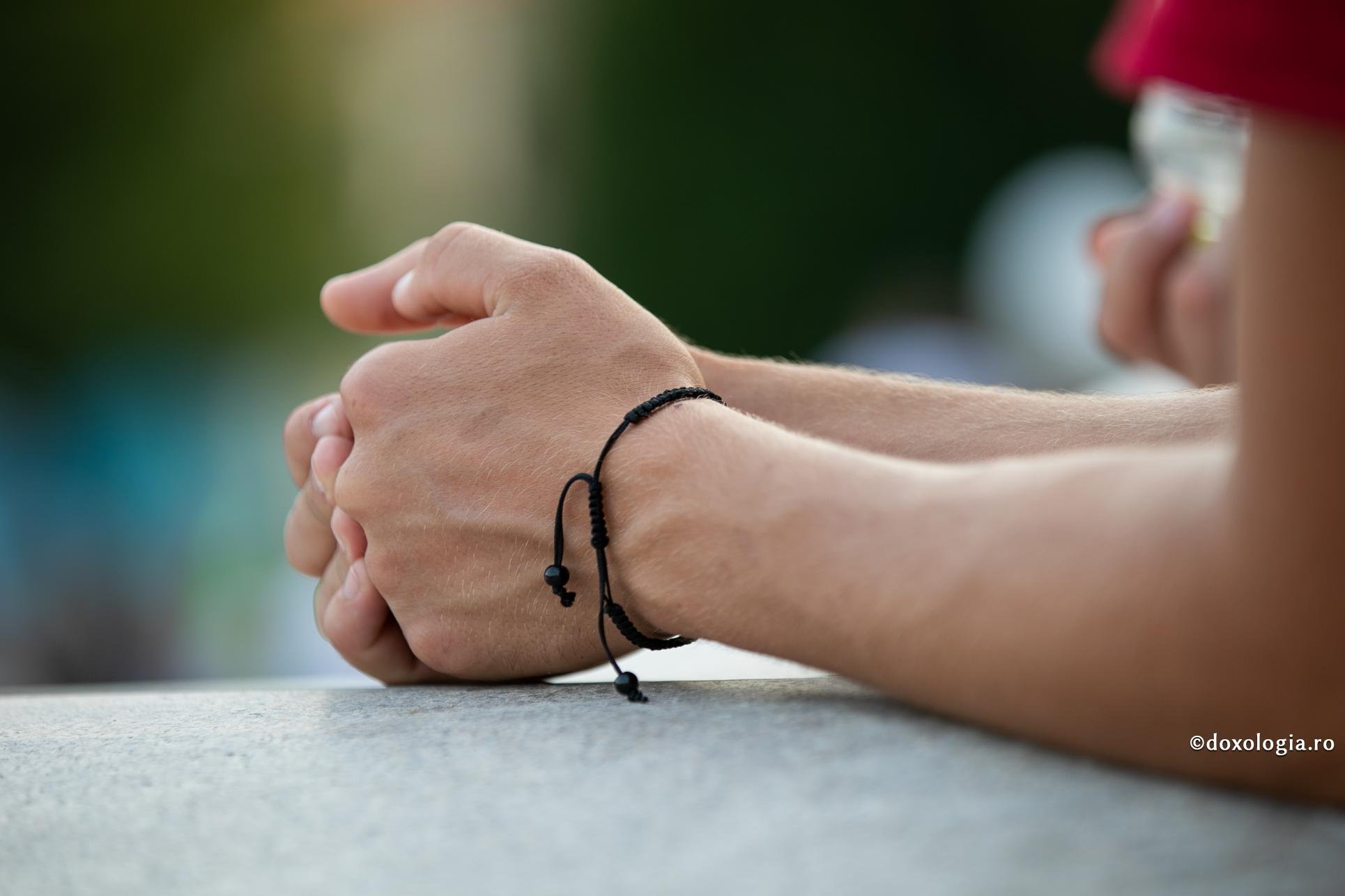 Să nu ne risipim pe mai multe fronturi!