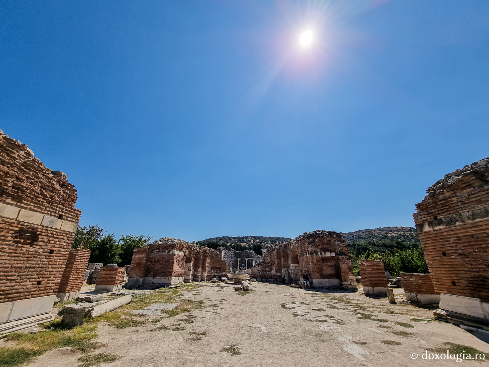 (Foto) Locul în care s-a ţinut Sinodul al III-lea Ecumenic – ruinele Bisericii Maicii Domnului din Efes, Turcia