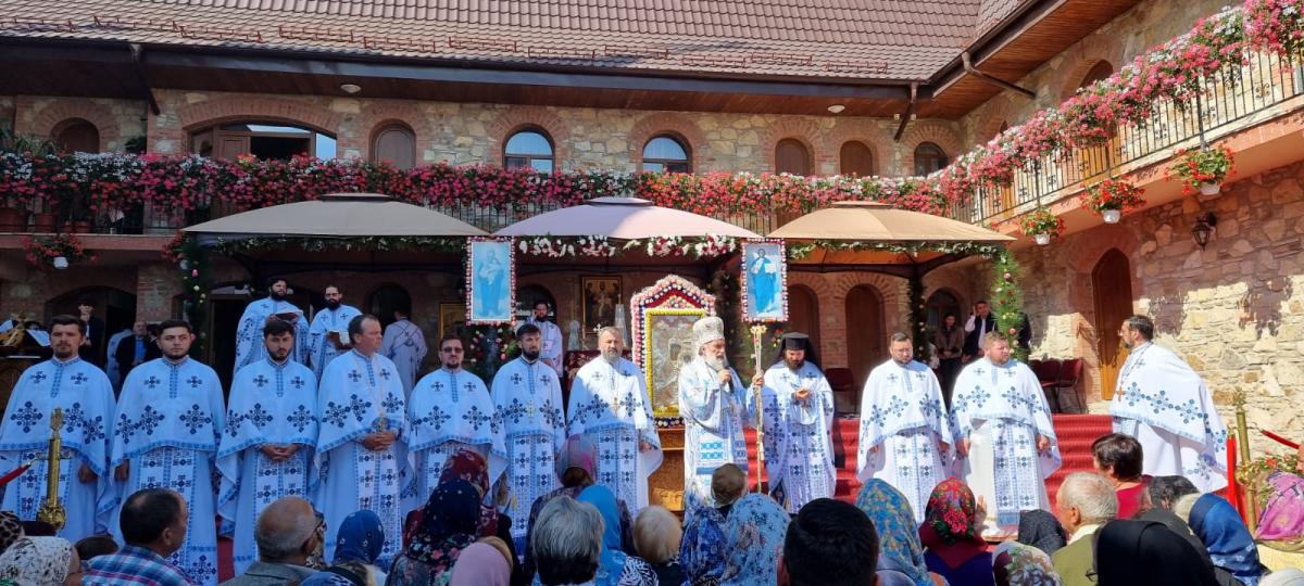 Binecuvântare arhierească la hramul Mănăstirii Giurgeni