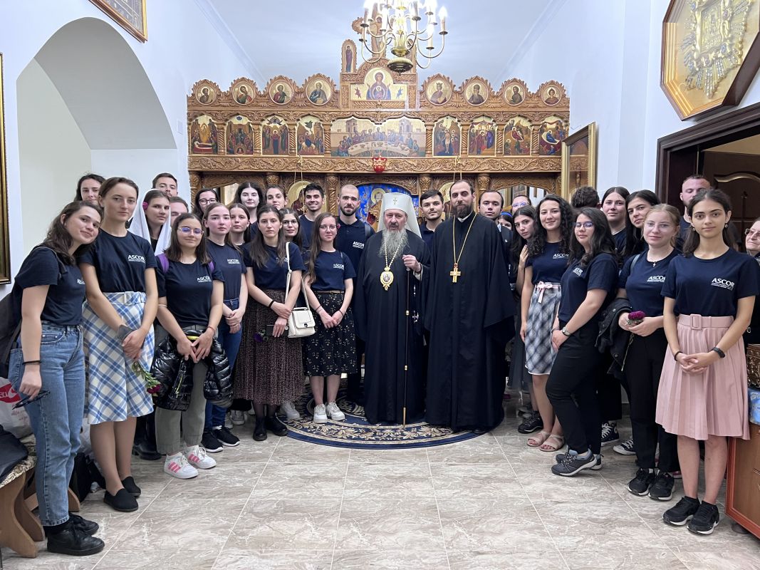 „Noi cu voi sau voi cu noi”: Pe urmele ortodoxiei, în Basarabia