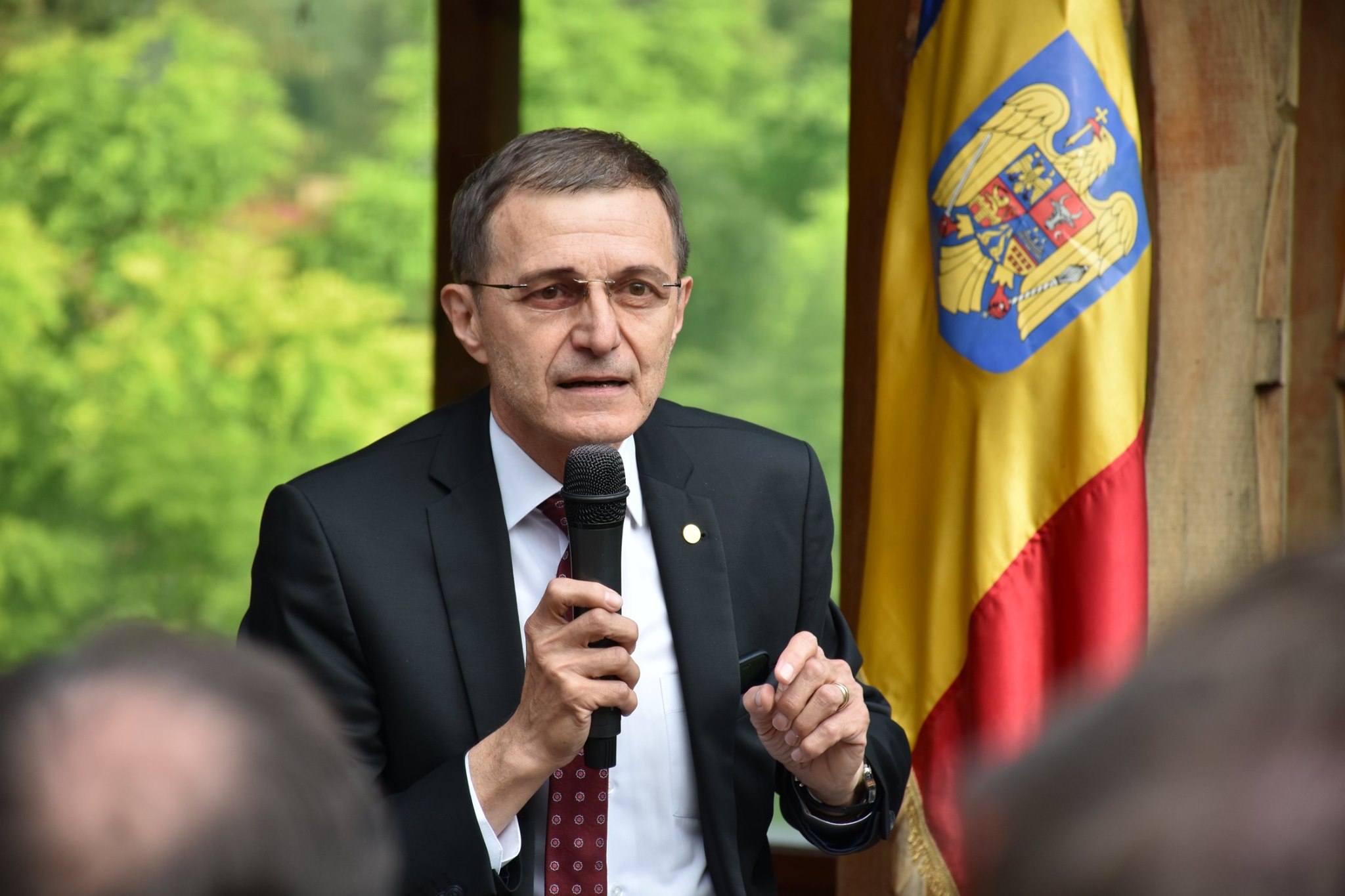 Acad. Ioan-Aurel Pop: „Am supraviețuit apărându-ne limba mai mult decât viața”