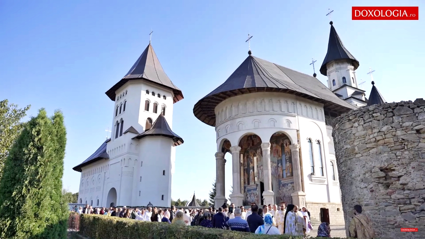 Mănăstirea Hadâmbu și-a cinstit hramul: Nașterea Maicii Domnului