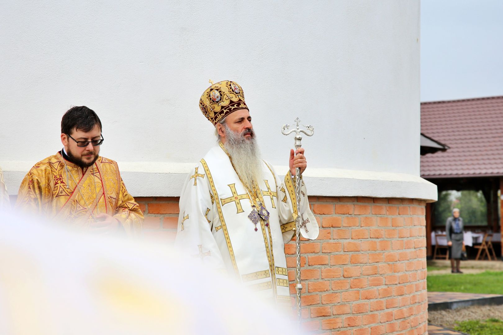 Slujbă de binecuvântare la Parohia Podoleni din județul Neamț