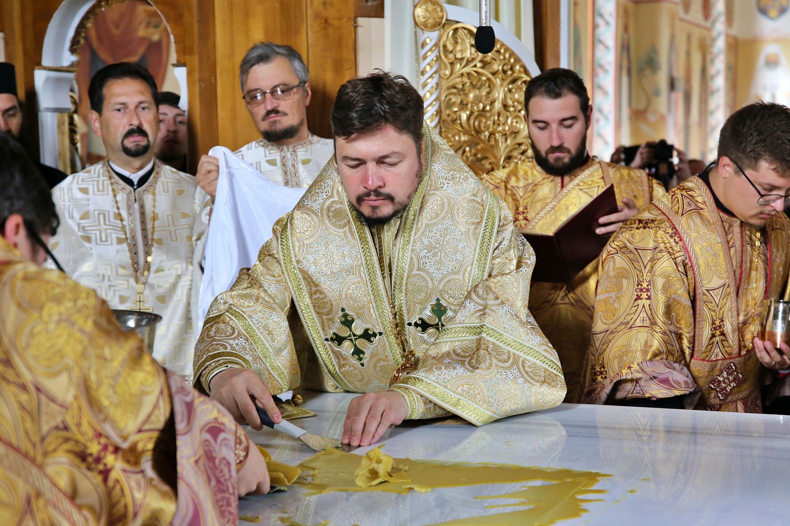 O biserică închinată Sfântului Nectarie Taumaturgul, sfințită de doi ierarhi la Tașca