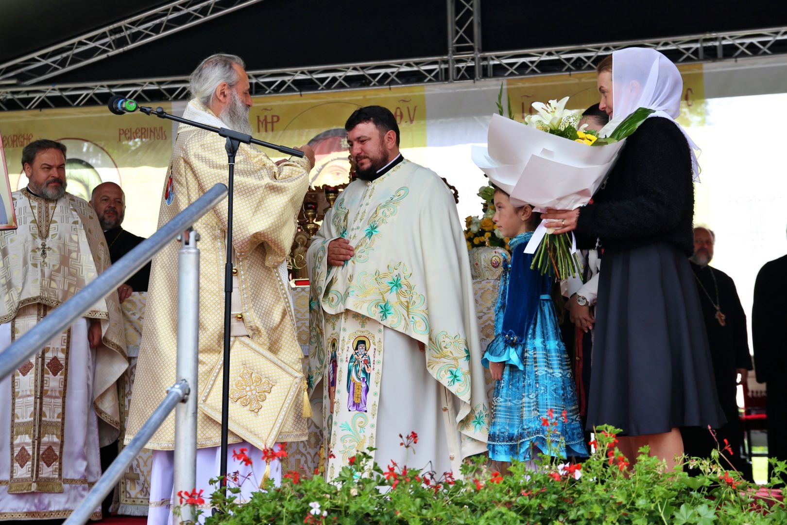 O biserică închinată Sfântului Nectarie Taumaturgul, sfințită de doi ierarhi la Tașca