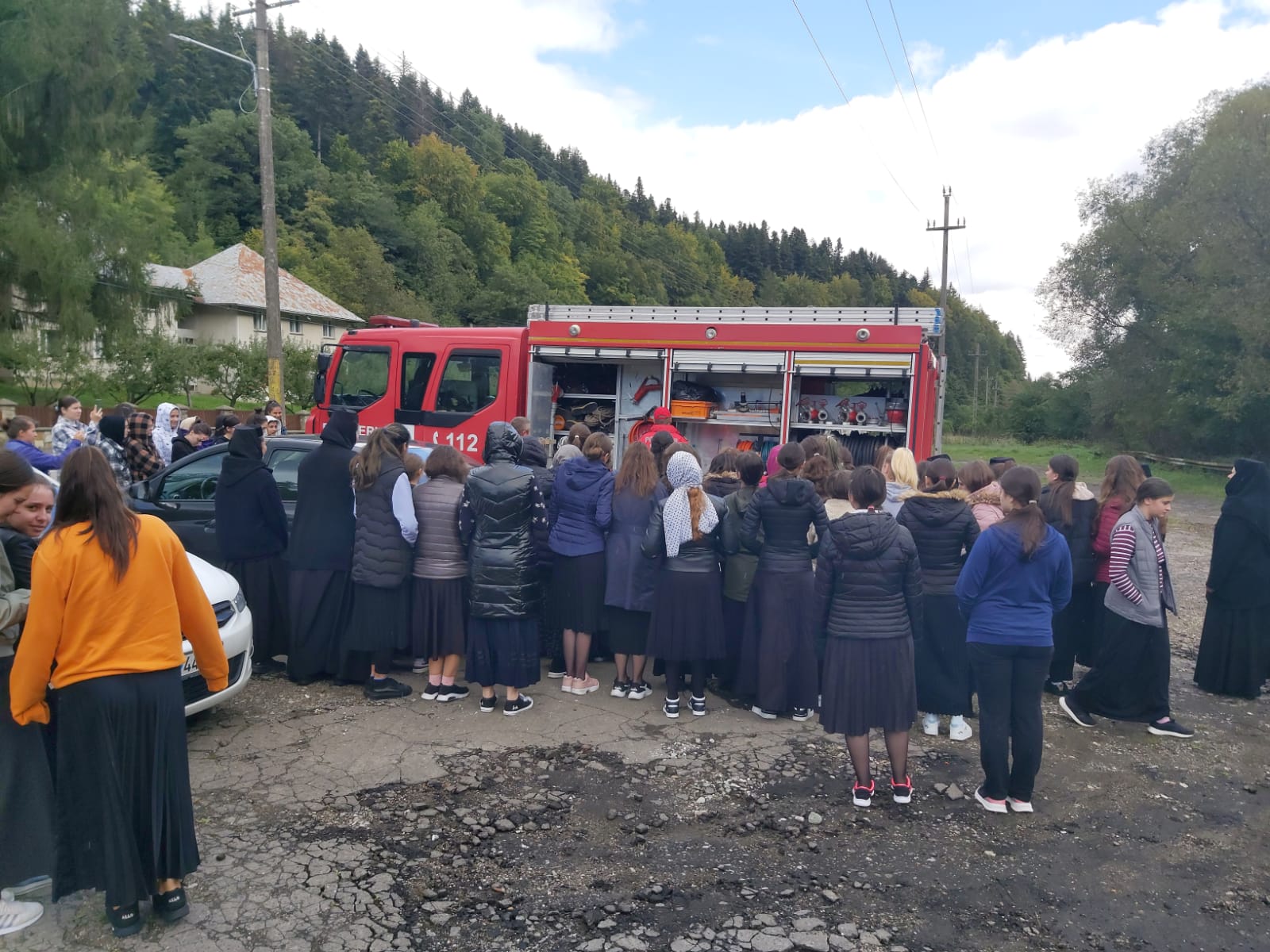 Instructaj în domeniul situațiilor de urgență, la Seminarul Teologic Ortodox „Sfânta Cuvioasă Parascheva” – Agapia