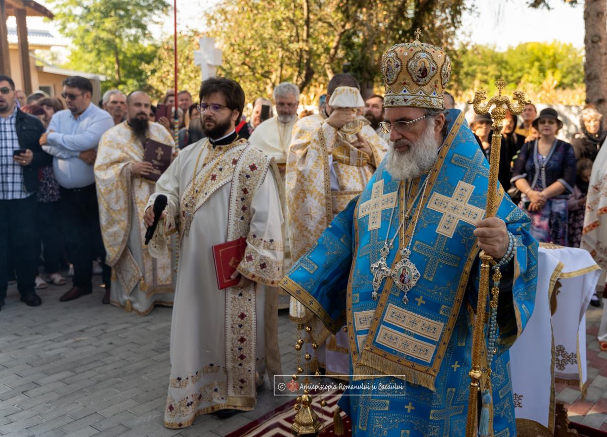 Biserica Parohiei Luțca, Protopopiatul Roman, a fost resfinţită