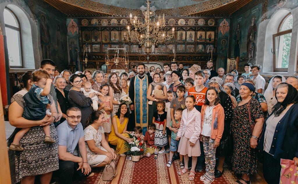 200 pentru 20: Strângere de fonduri pentru burse școlare destinate copiilor