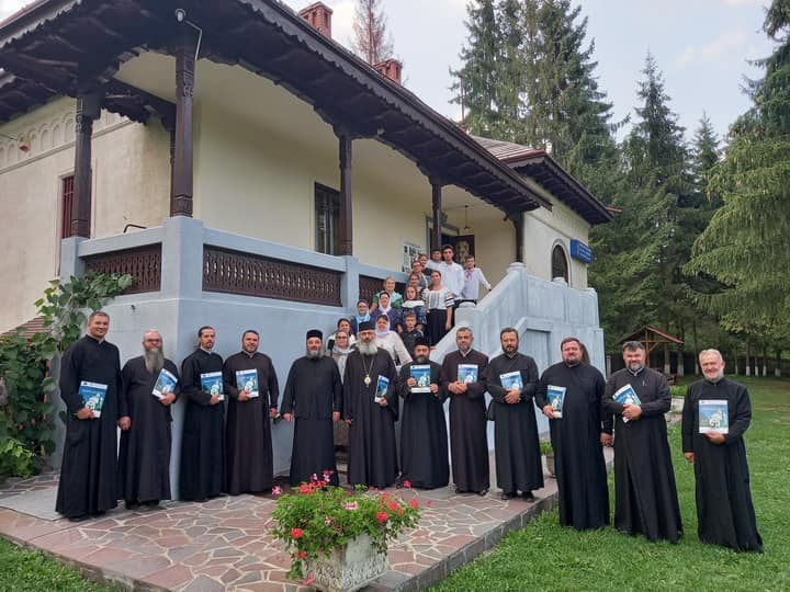 Clerici din Episcopia de Bălţi, pelerini în Arhiepiscopia Iaşilor