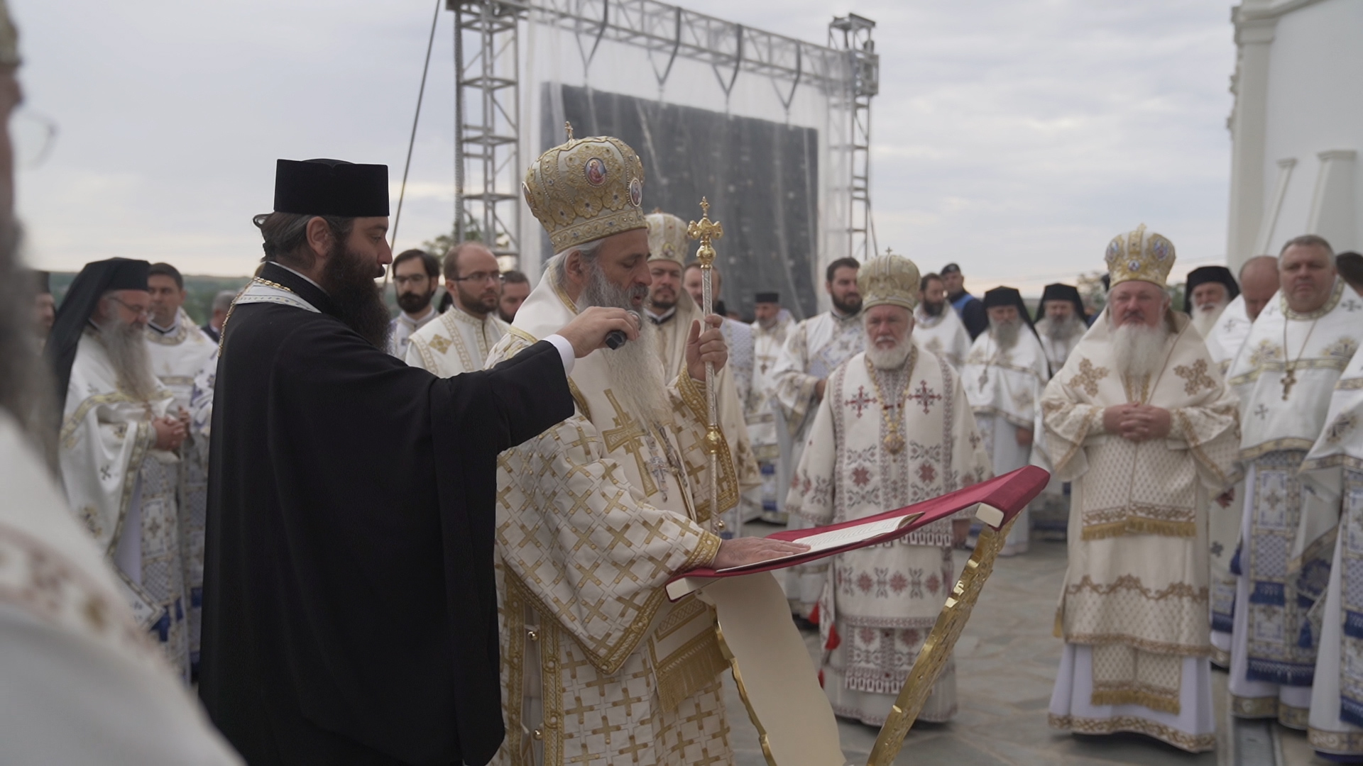 Foto: Constantin Comici Biserica „Sfântul Nicolae” din Hlipiceni, târnosită de opt ierarhi ai Bisericii noastre