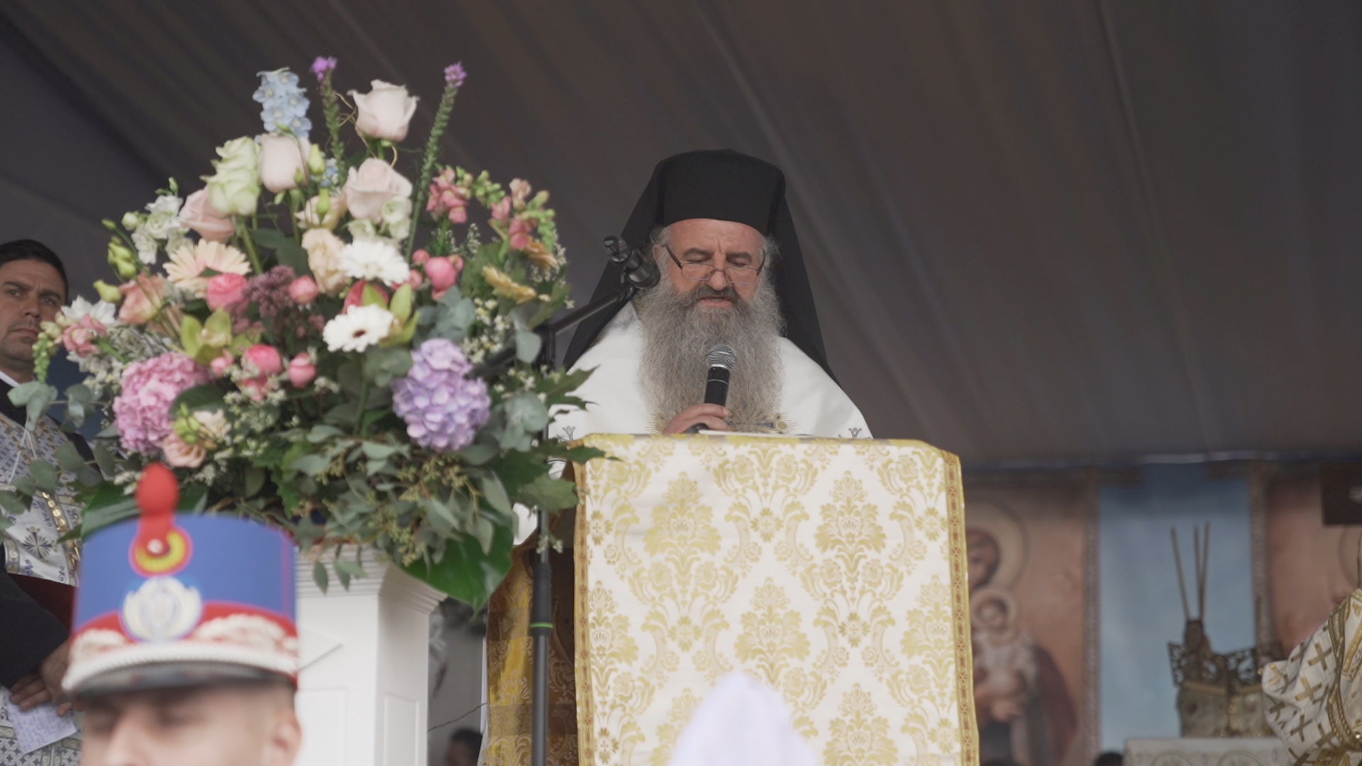Foto: Constantin Comici Biserica „Sfântul Nicolae” din Hlipiceni, târnosită de opt ierarhi ai Bisericii noastre