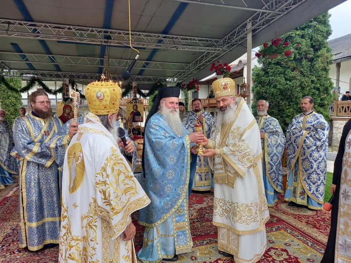 Pelerini din Episcopia de Bălți, la serbarea celui de-al doilea hram al Mănăstirii Secu
