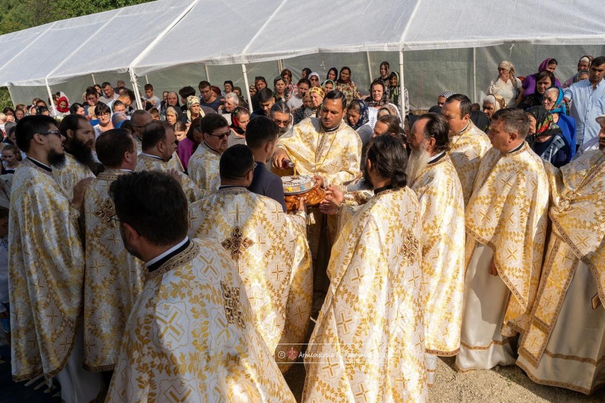 Sfântul Ierarh Varlaam, prăznuit în Parohia Slobozia Bacău II, Protoieria Sascut