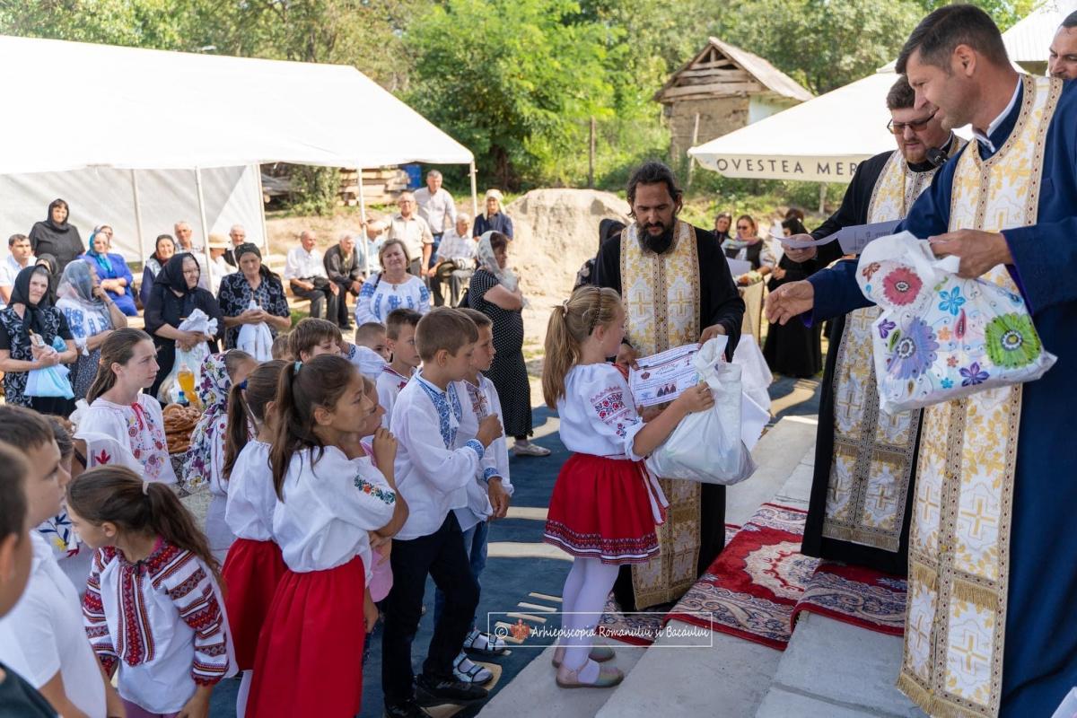Sfântul Ierarh Varlaam, prăznuit în Parohia Slobozia Bacău II, Protoieria Sascut