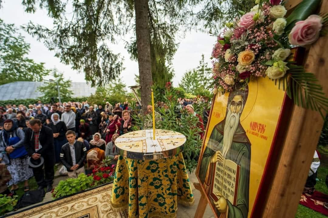 Sfântul Cuvios Onufrie de la Vorona, cinstit prin Liturghie arhierească