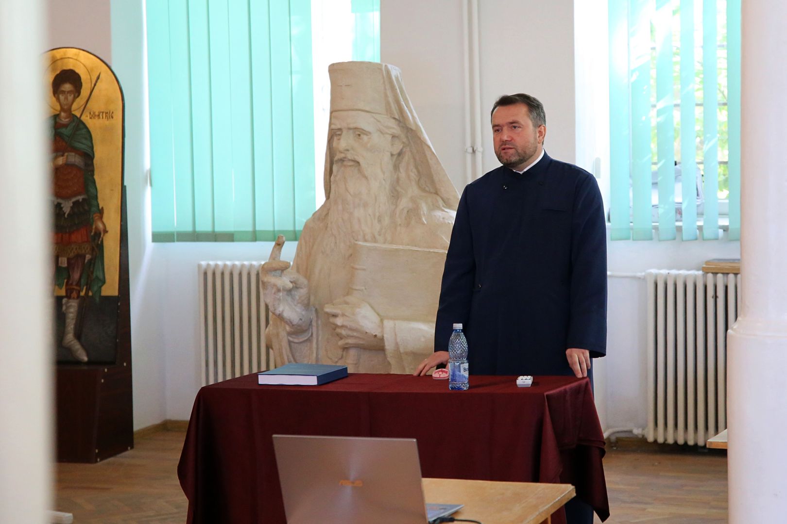 Foto: Flavius Popa Noi doctori la Facultatea de Teologie Ortodoxă din Iași: S-au susținut patru teze de doctorat din domeniile Teologie Sistematică și Teologie Istorică