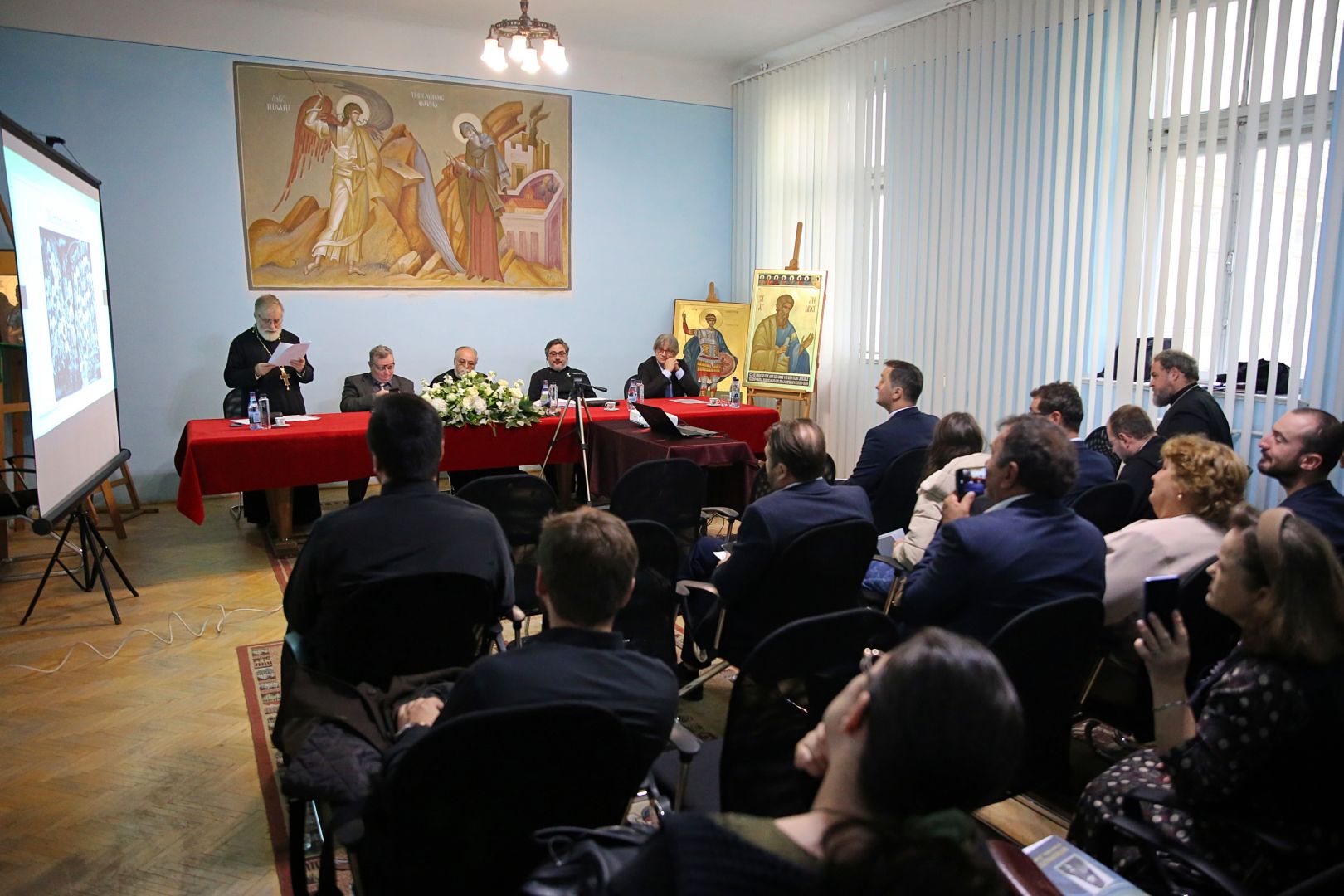 Foto: Flavius Popa Noi doctori la Facultatea de Teologie Ortodoxă din Iași: S-au susținut patru teze de doctorat din domeniile Teologie Sistematică și Teologie Istorică