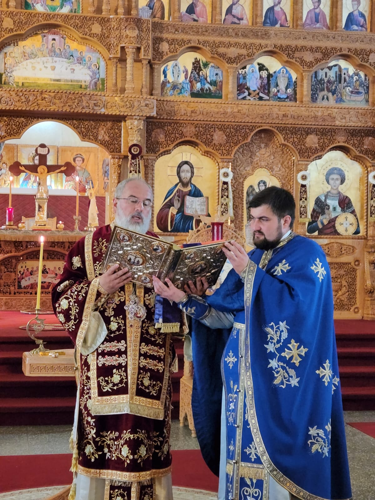 Începutul anului nou bisericesc la Catedrala Episcopală „Sfântul Mare Mucenic Gheorghe” din Saint-Hubert, Quebec