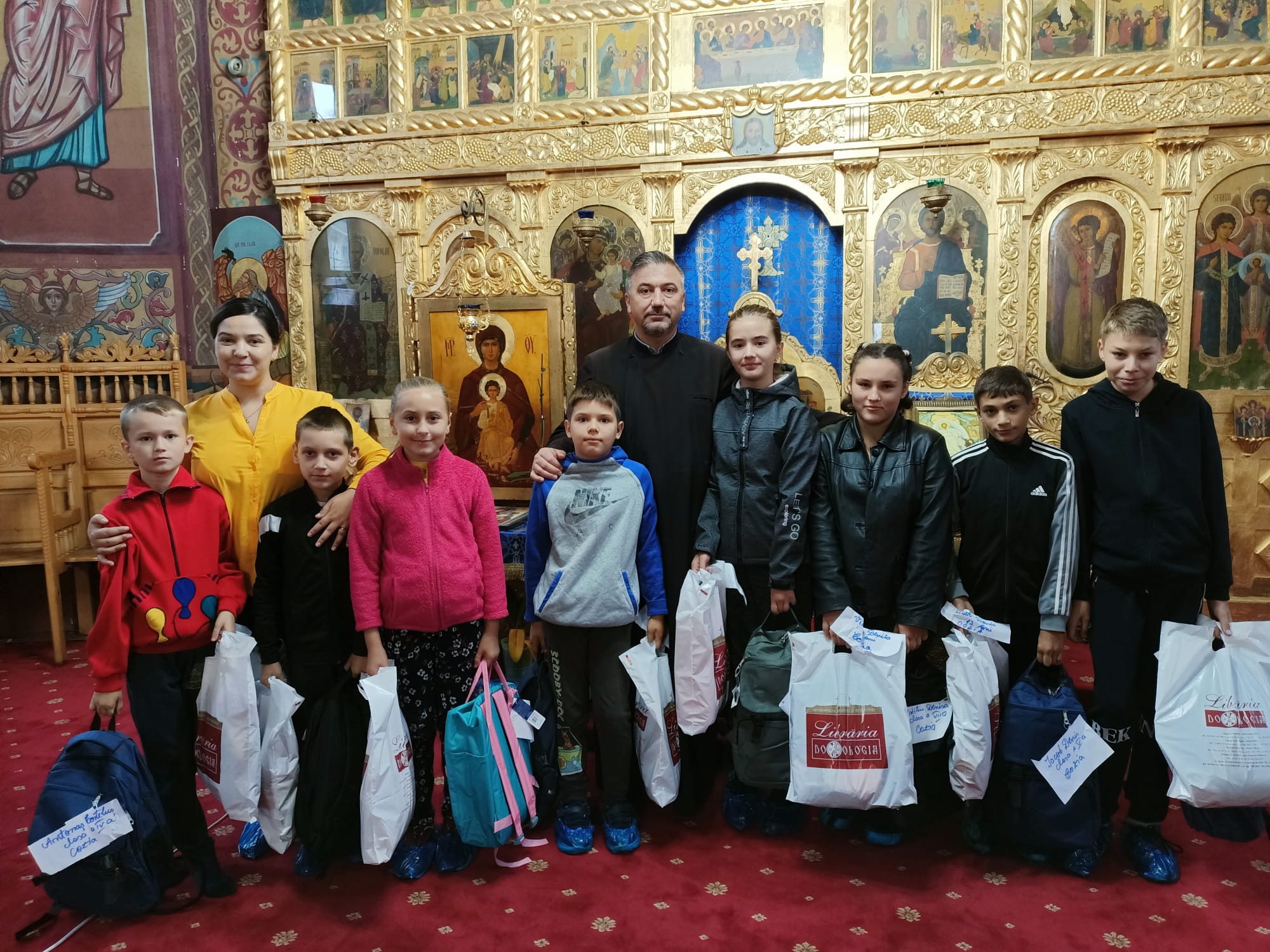 Campania „Ghiozdănelul tău – bucuria mea” a ajuns la final