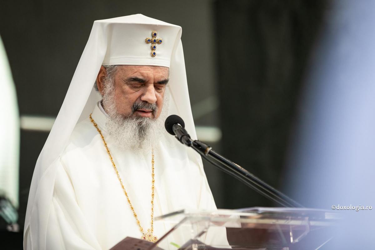 Misiunea Teologiei în slujirea Bisericii este explicitare a Revelației divine şi călăuzire pentru viața creștină