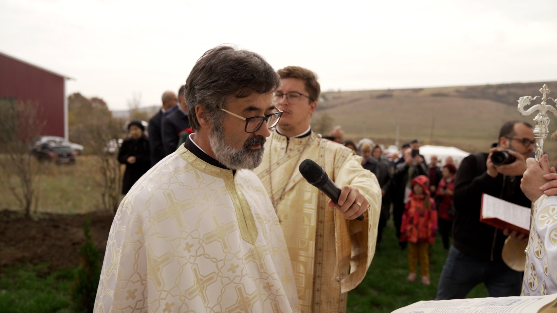 Sfințirea bisericii Parohiei Vânători din județul Iași