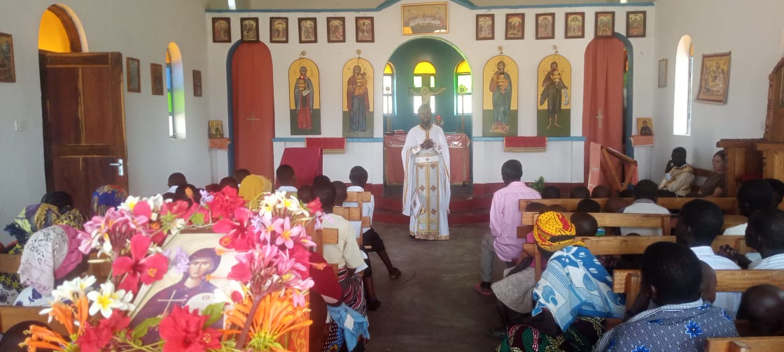 Sfânta Cuvioasă Parascheva de la Iaşi - sărbătorită şi în Tanzania