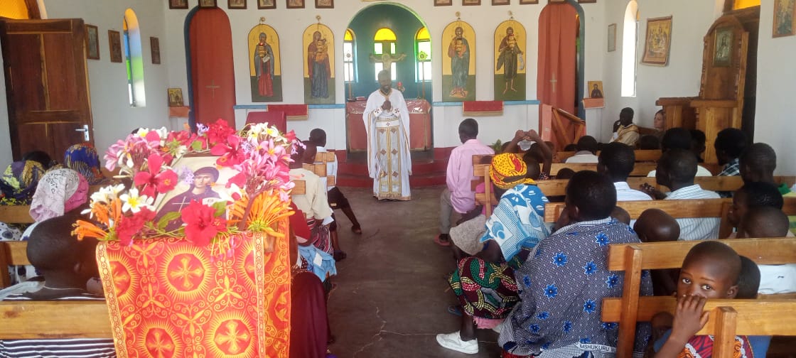 Sfânta Cuvioasă Parascheva de la Iaşi - sărbătorită şi în Tanzania