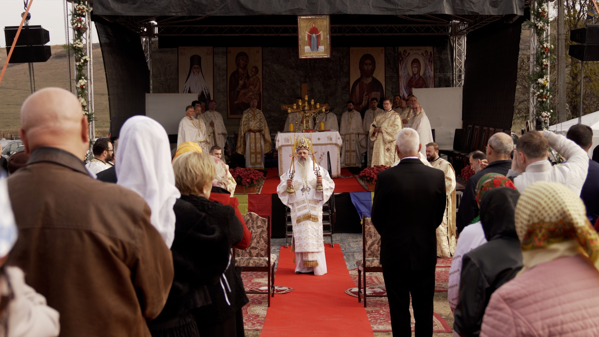 Sfințirea bisericii Parohiei Vânători din județul Iași