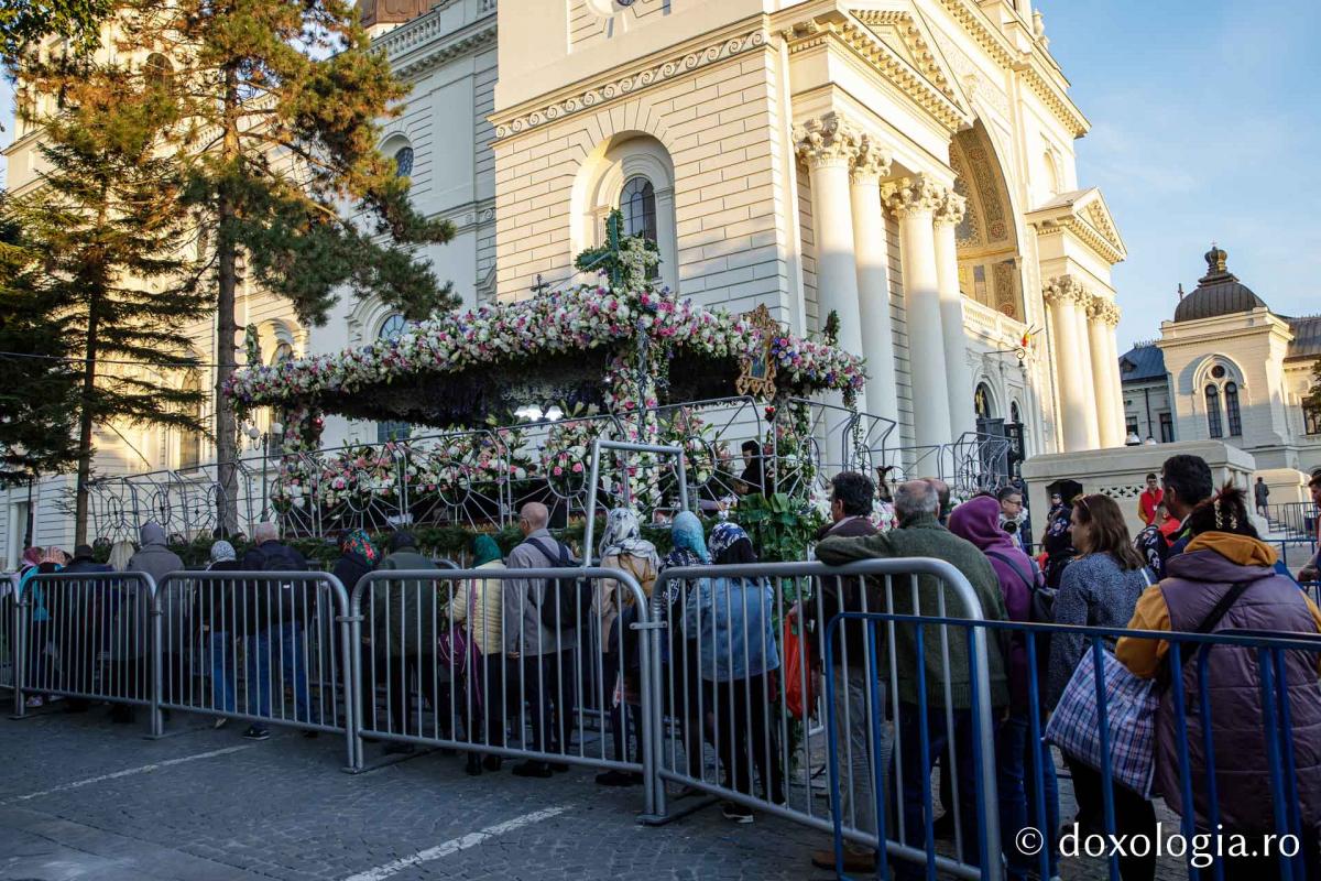 Dorul de Sfânta Parascheva – un dor de peste 260.000 de pelerini