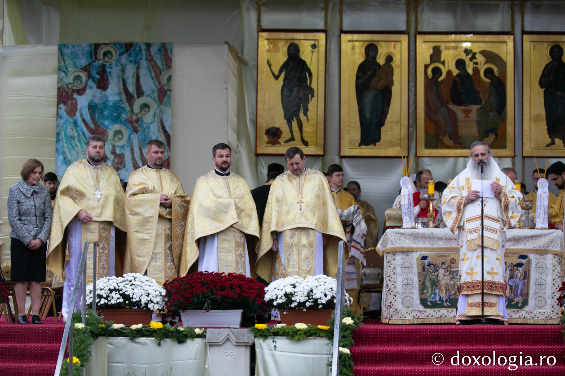 Hram 2022: 35000 de credincioși s-au rugat într-un glas la Iași, de ziua Sfintei Cuvioase Parascheva