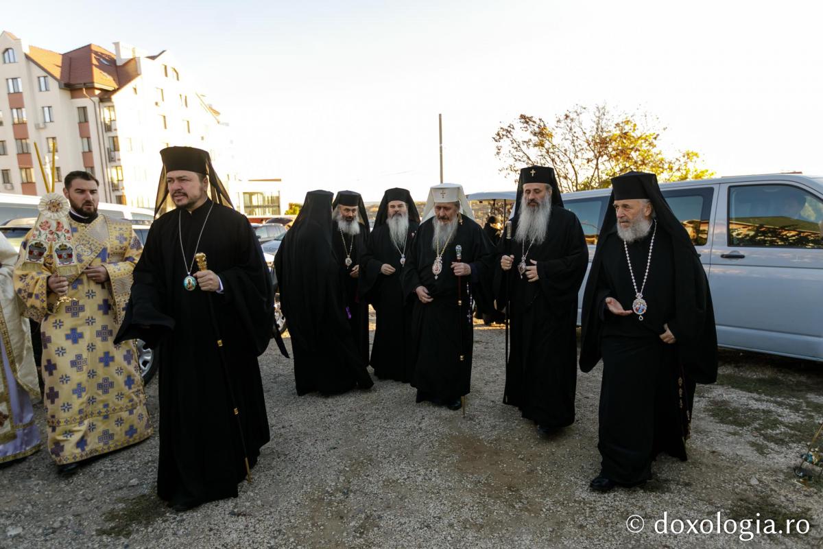 Chișinău: Șase ierarhi ai Bisericii noastre au săvârșit Sfânta Liturghie cu prilejul împlinirii a 30 de ani de la reactivarea Mitropoliei Basarabiei