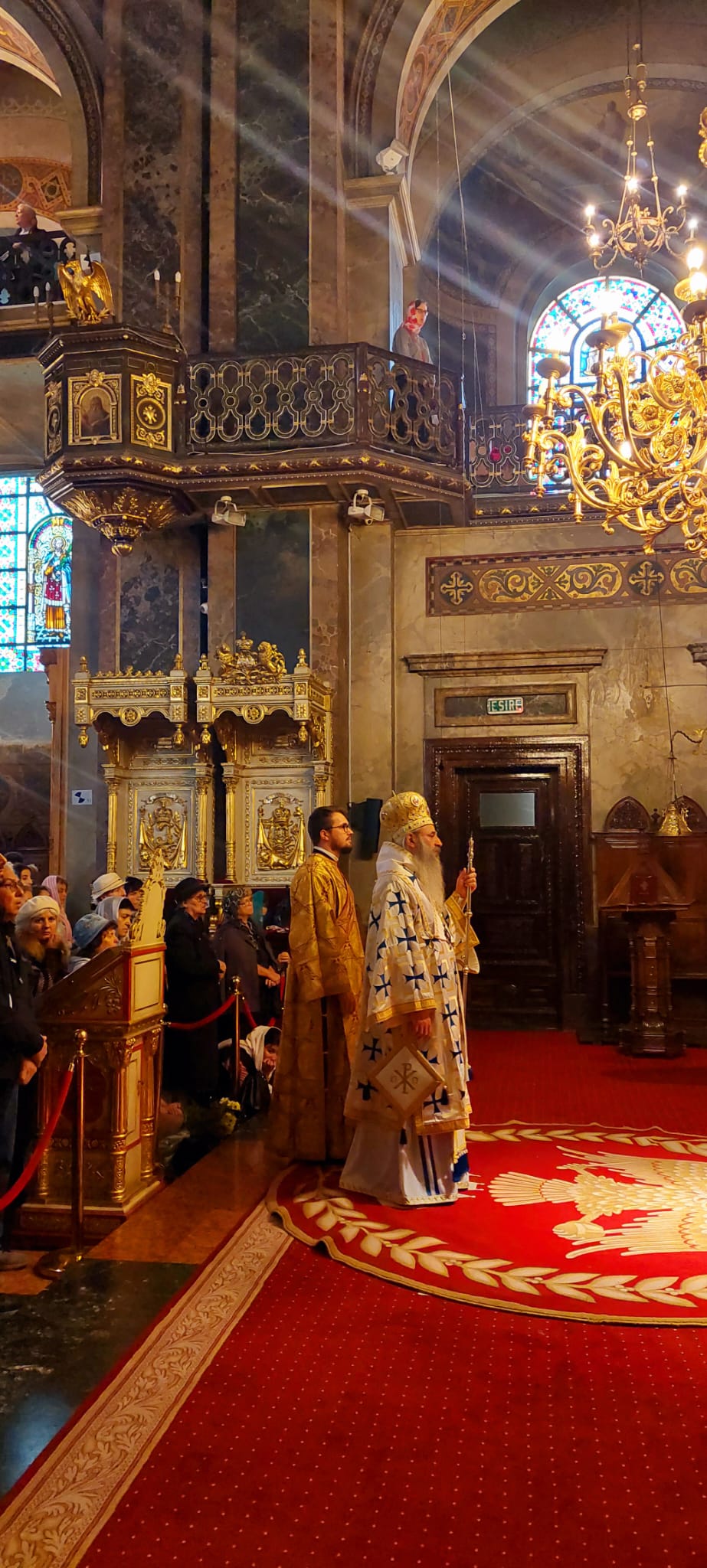 IPS Teofan, la Catedrala Mitropolitană din Iași: „Iubirea de săraci și rugăciunea pentru cei vrăjmași, medicament împotriva trufiei”