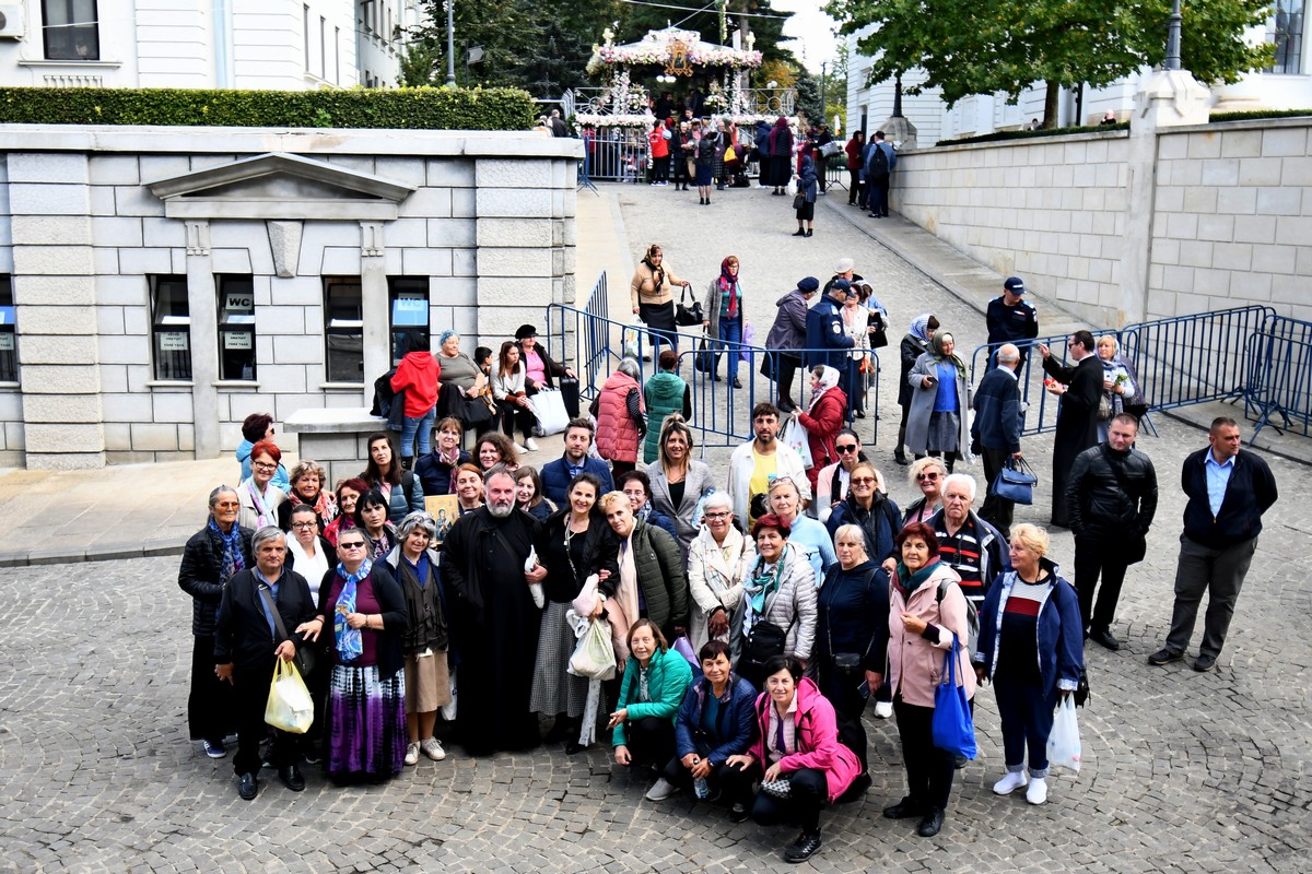 Părintele Oliver Ivanovski: „În Macedonia, cultul Sfintei Parascheva este la fel de răspândit ca în România”